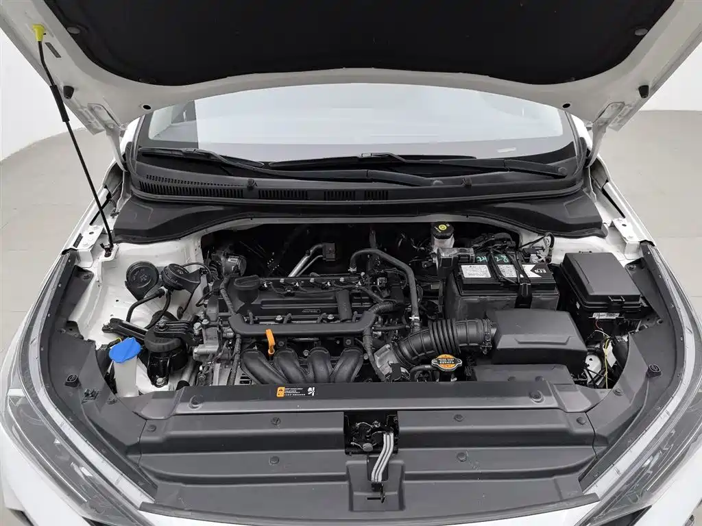 Hyundai Verna 2020 1.4L Manual GLS Cool Edition фото 6