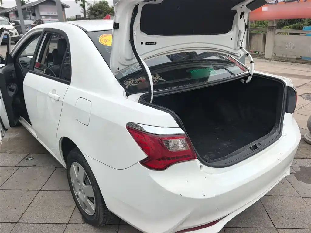 BYD F3 2020 1.5L Manual Premium Edition фото 5