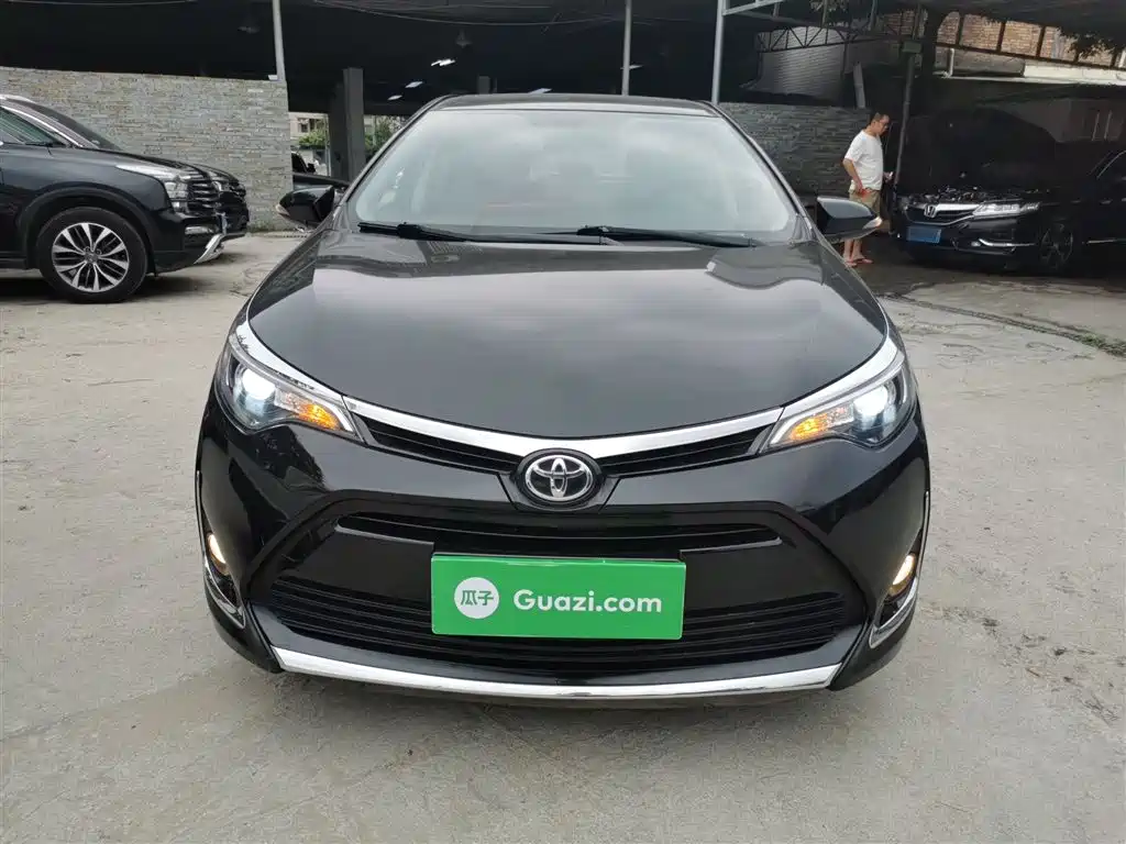 Toyota Levin 2017 Facelift 185T CVT Elite (China V) фото 3