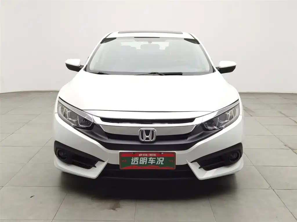 Honda Civic 2016 220TURBO CVT Luxury Edition фото 3