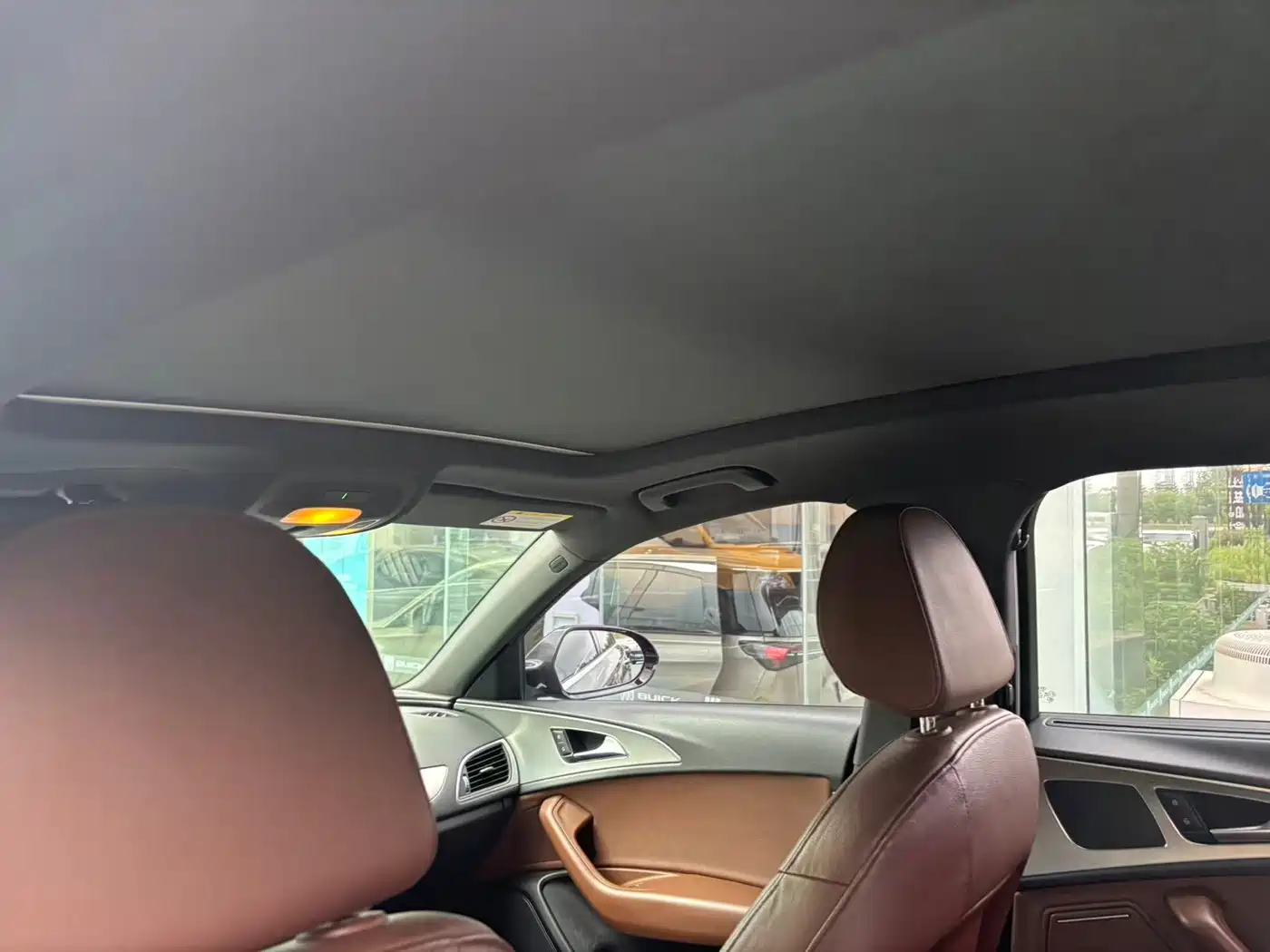 Фото 8 - Audi A6L
