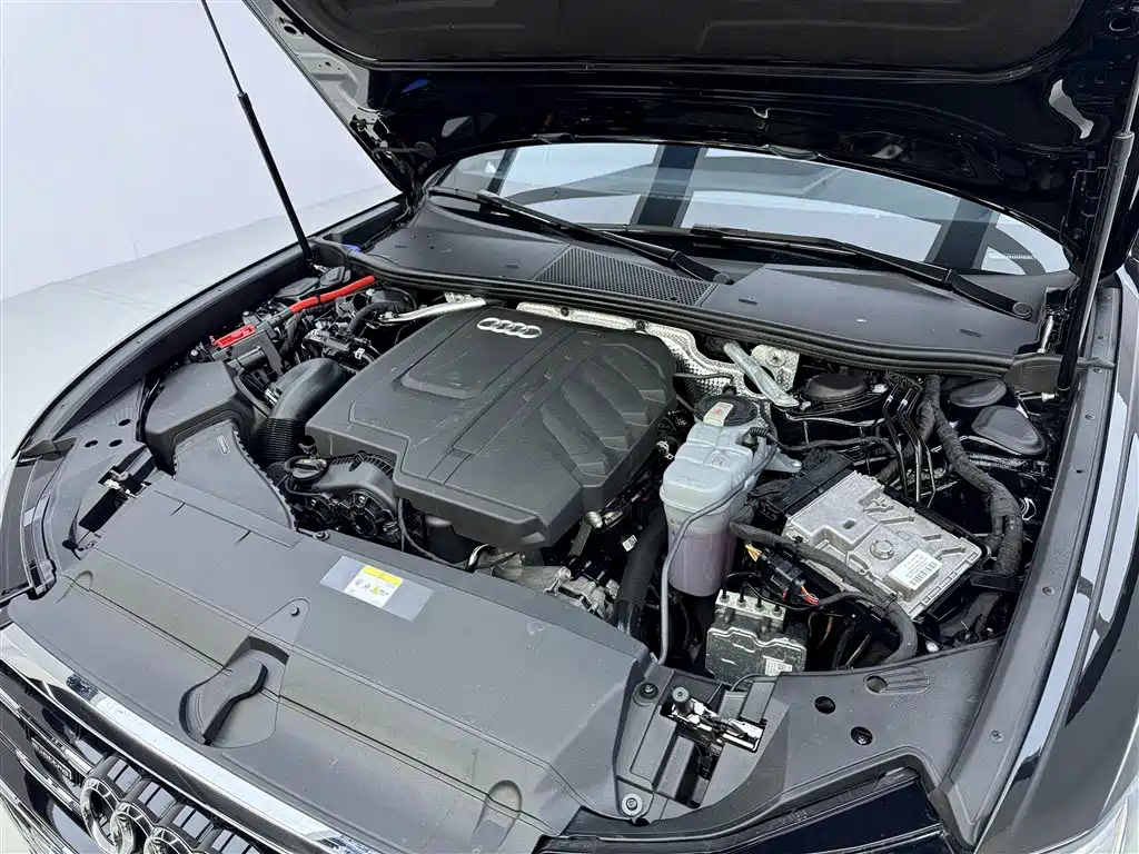 Audi A6L 2025 45 TFSI quattro Premium Sport фото 12