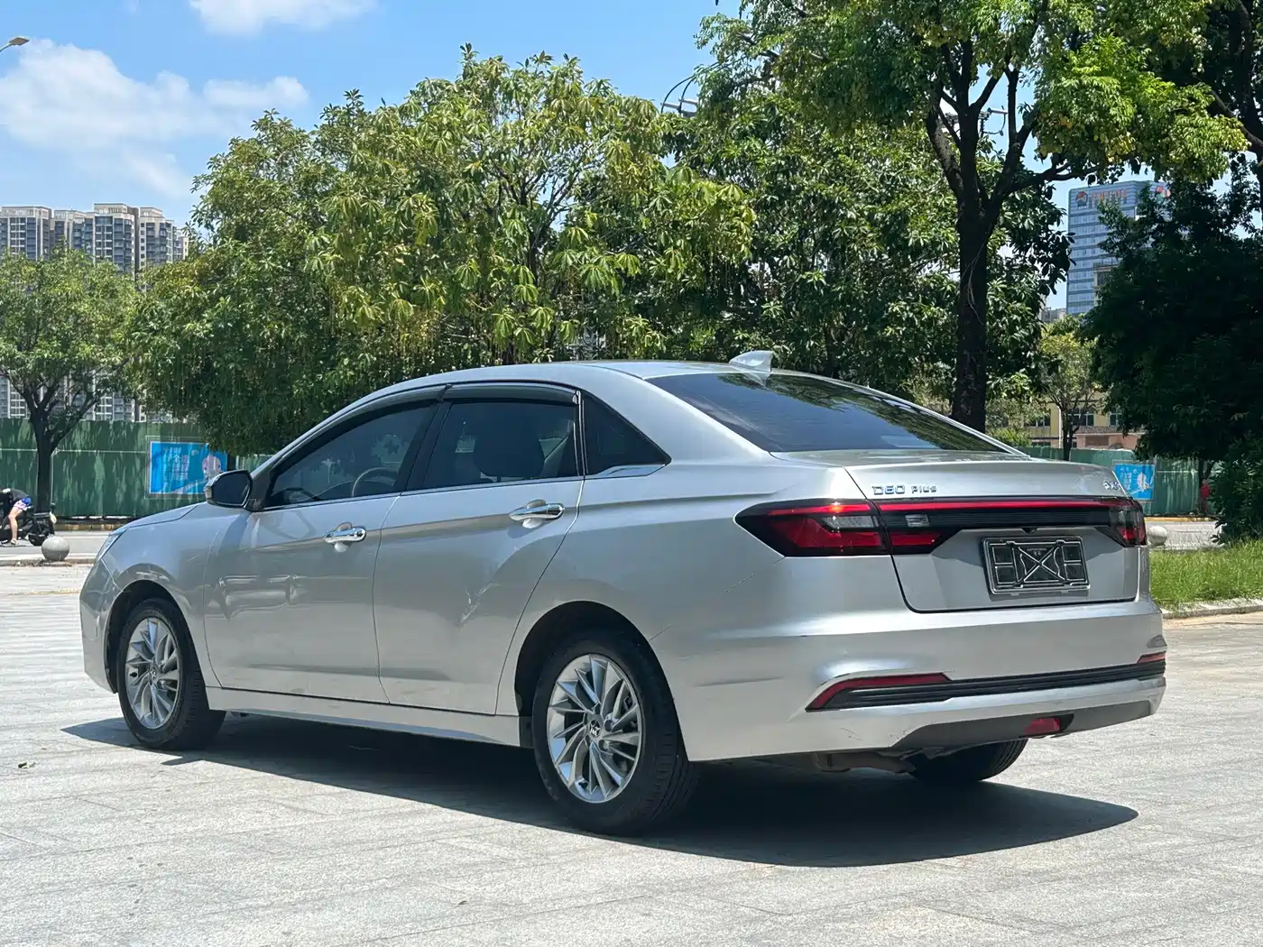 Venucia D60 2022 2021 PLUS 1.6L XL CVT Joy Leader Edition