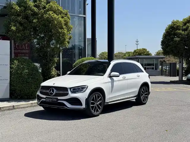 MERCEDES-BENZ GLC