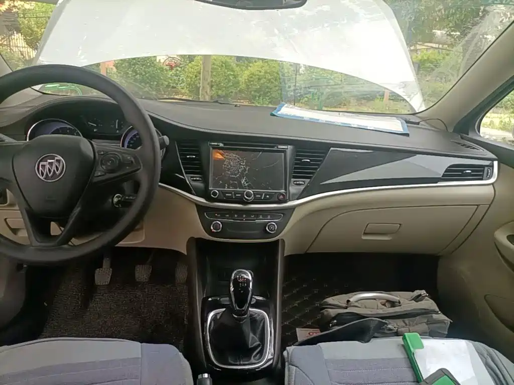 Photo 13 - Buick Verano