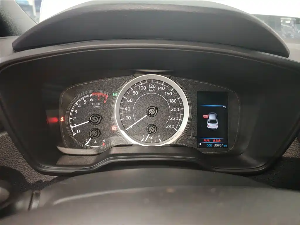 Toyota Levin 2021 185T CVT Luxury Edition фото 12