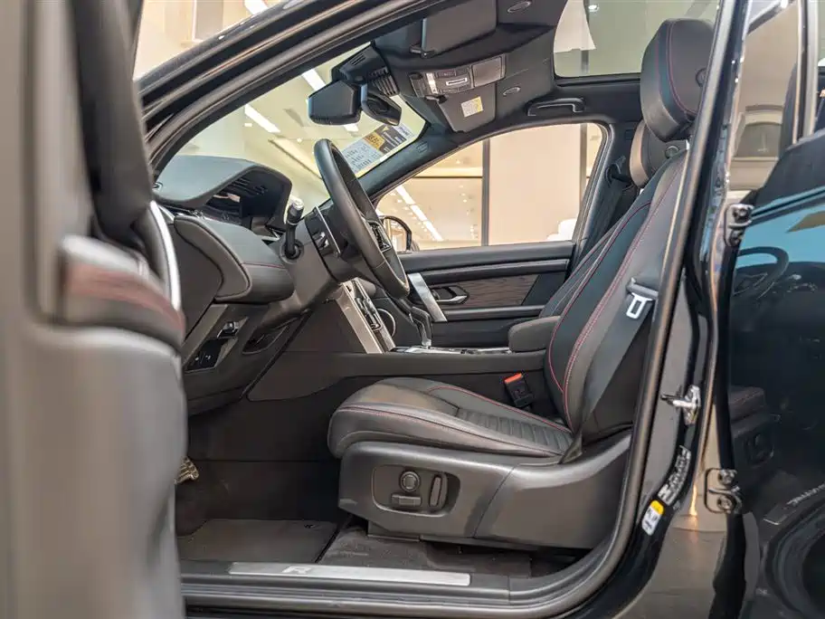 Land Rover Discovery Sport 2022 Model 249PS R-Dynamic SE Performance Tech Edition 5-Seater фото 15