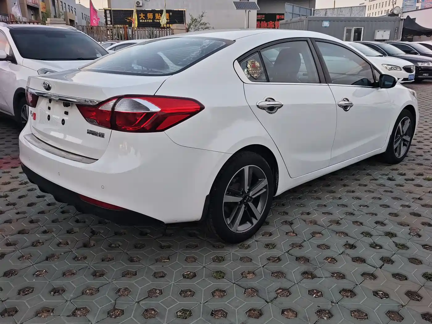 Kia K3 2016 1.6L Automatic GLS фото 7