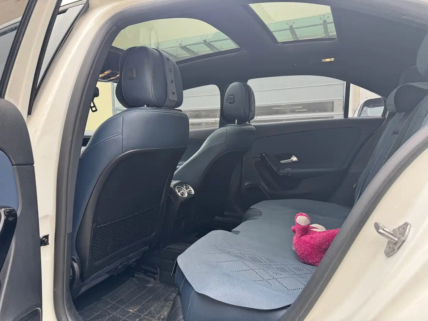 Mercedes-Benz A-Class 2022 A 180 L фото 5