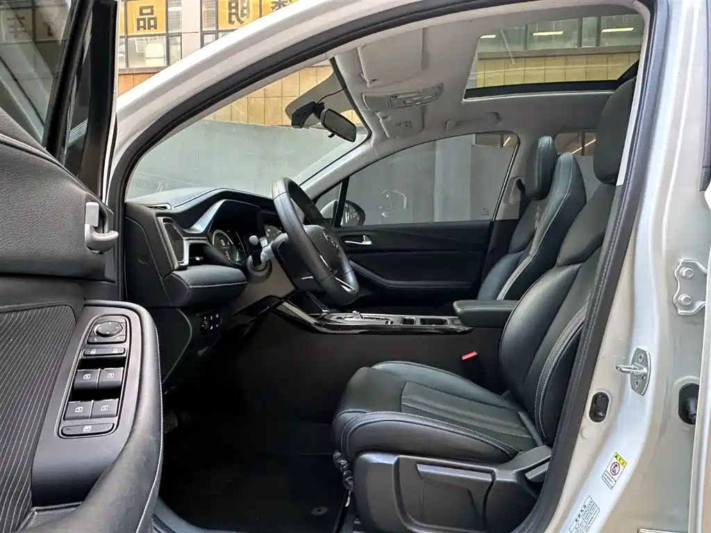 GAC Trumpchi Trumpchi GS4 2023 270T Auto Smart Pilot Edition фото 9