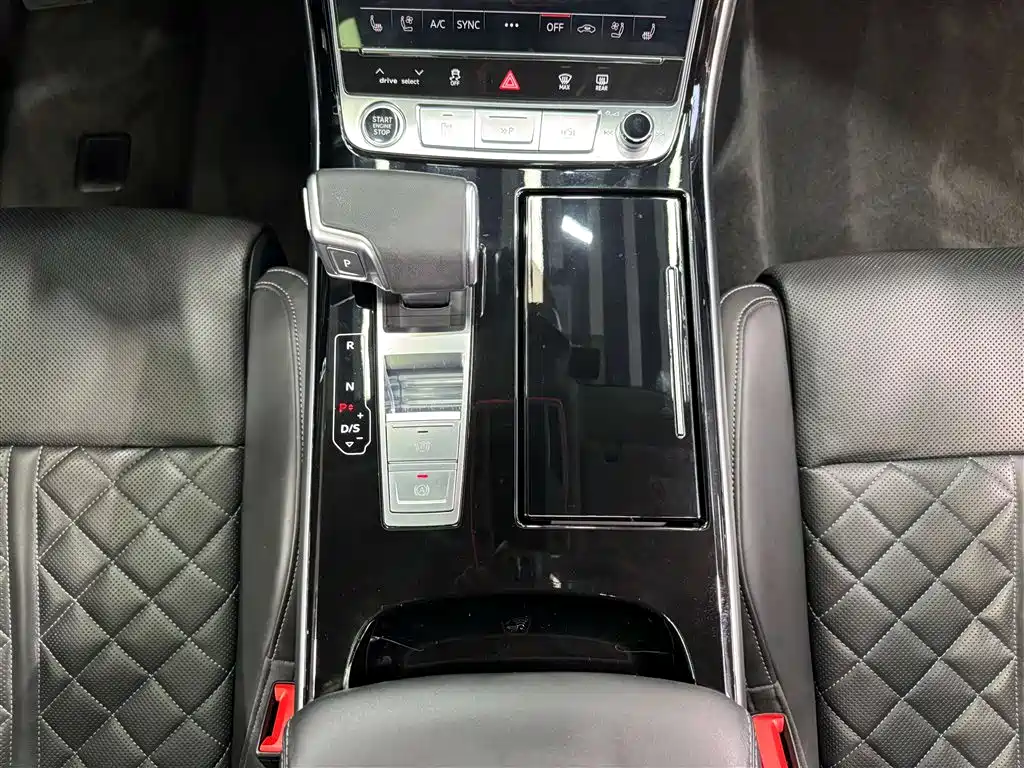 Audi A8 2023 A8L 50 TFSI quattro Exclusive фото 20