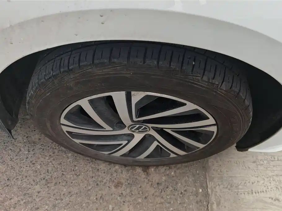 Volkswagen Lavida 2023 280TSI DSG Starlight Comfort Edition фото 6