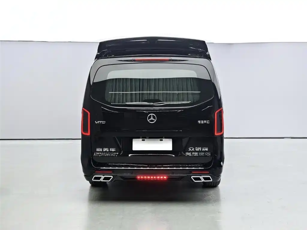 Mercedes-Benz Vito 2024 2.0T Business 8-Seater фото 4
