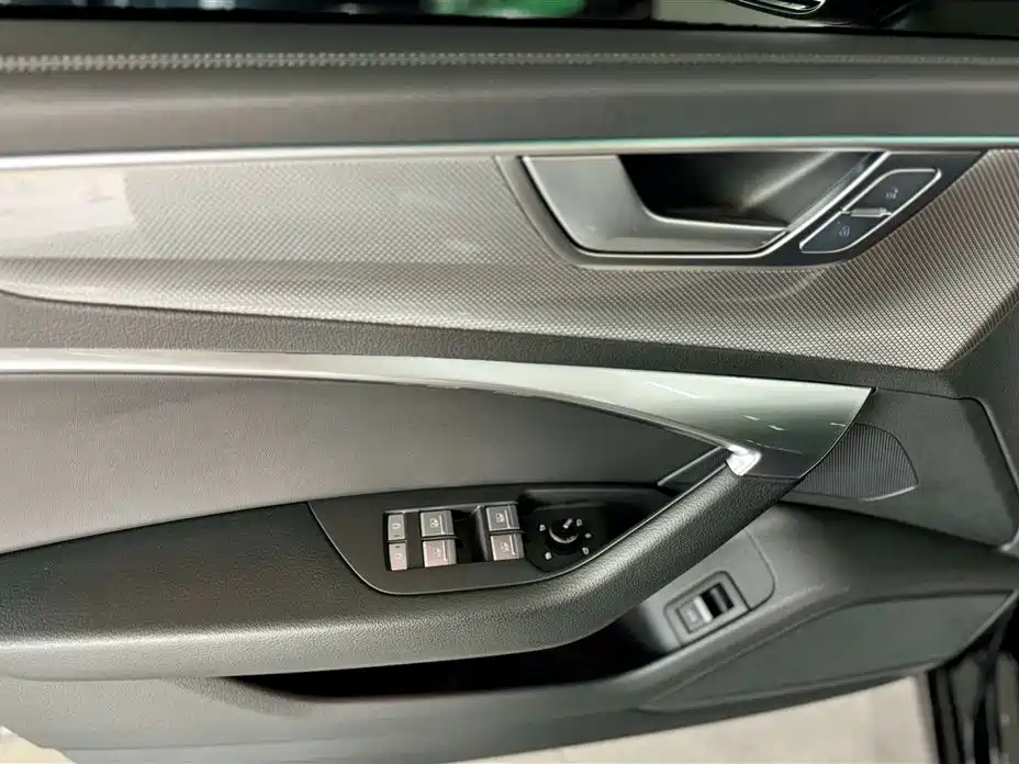 Audi A6L 2023 Facelift 45 TFSI Premium Dynamic фото 25