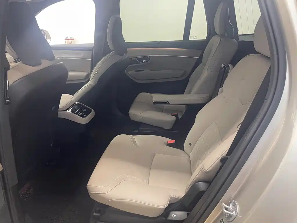 Volvo XC90 2025 2025 Facelift B6 Intelligent Luxury 6-Seater