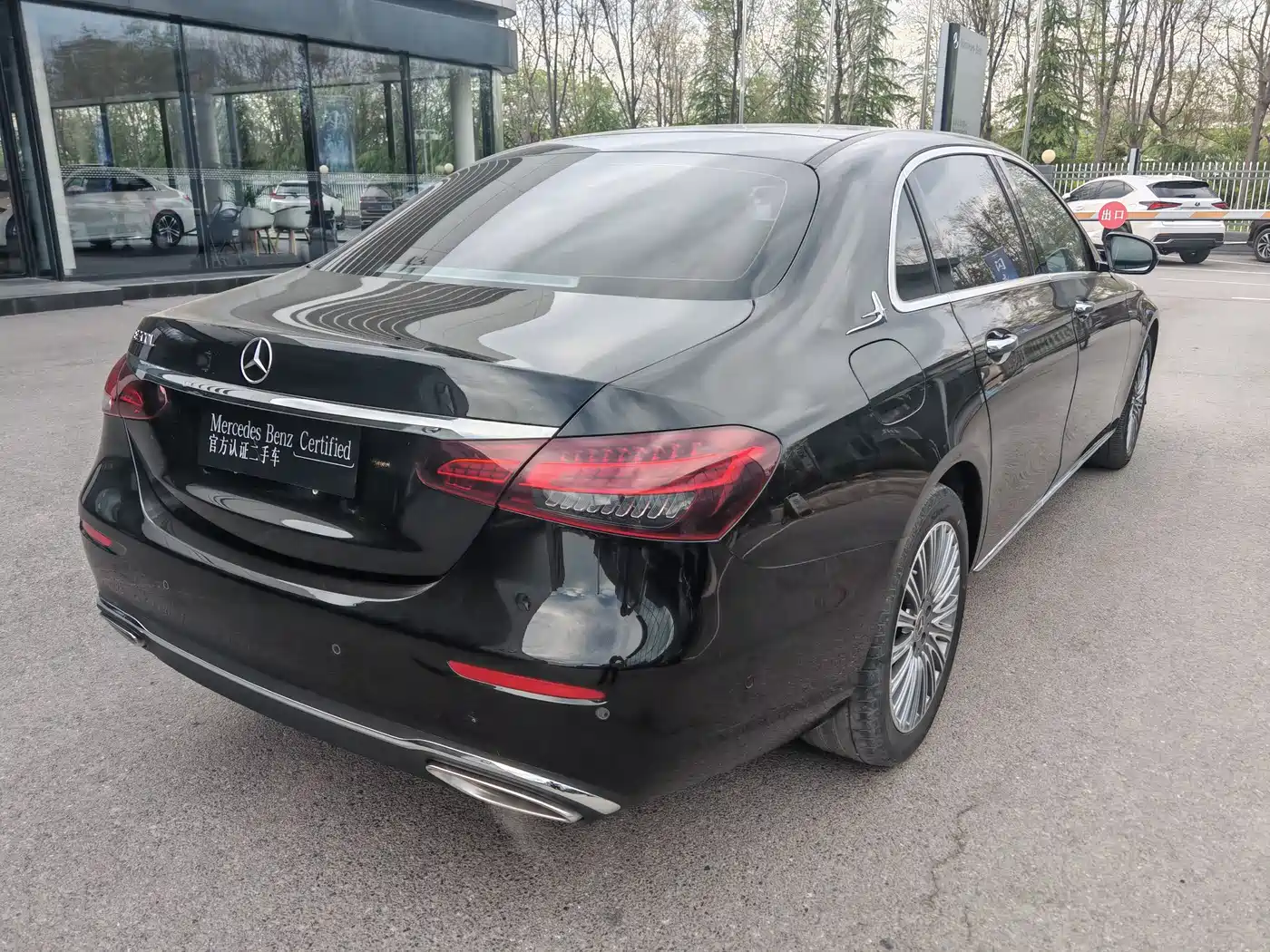 MERCEDES-BENZ E CLASS