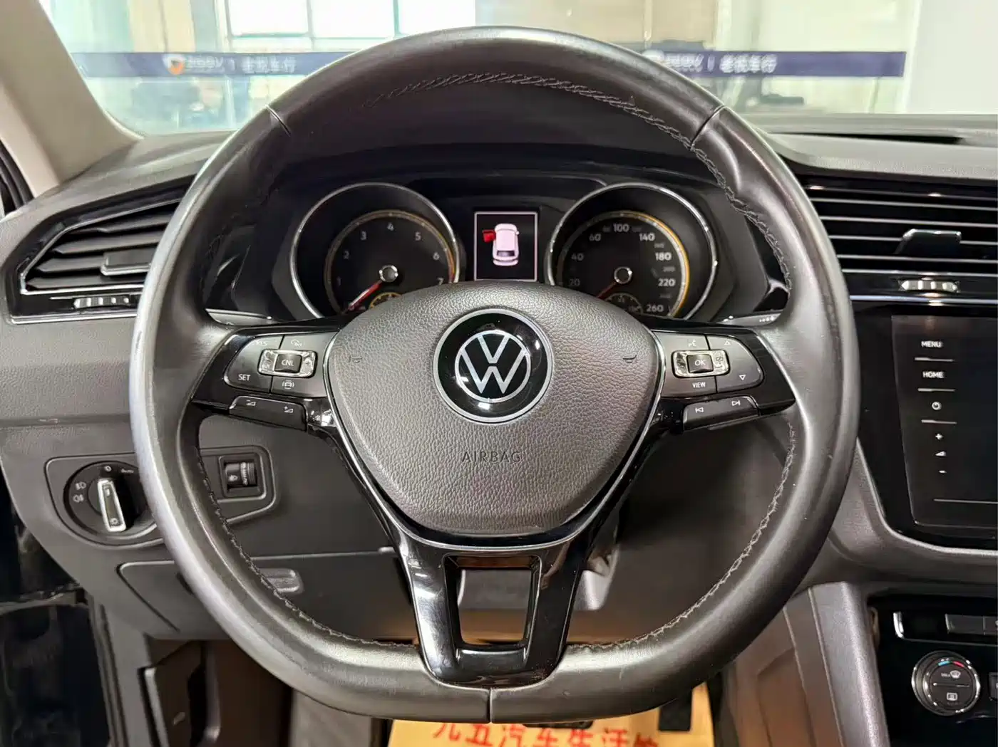 Volkswagen Tiguan L 2021 330TSI Automatic 2WD Smart фото 13