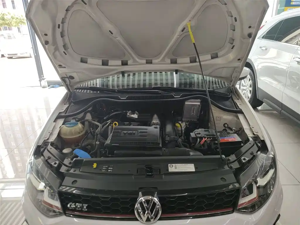 Volkswagen Polo 2015 Model 1.4TSI GTI фото 20