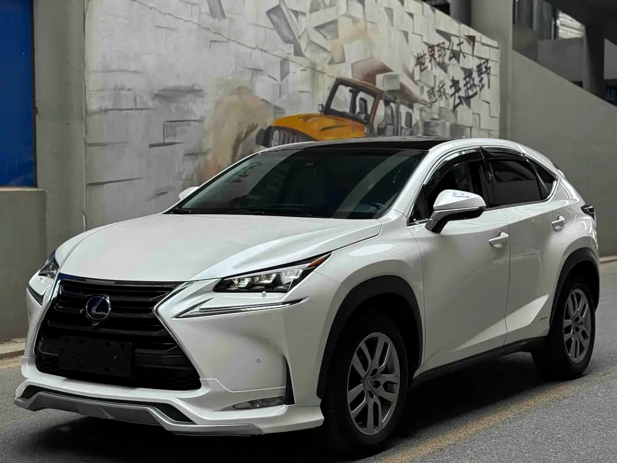 LEXUS NX