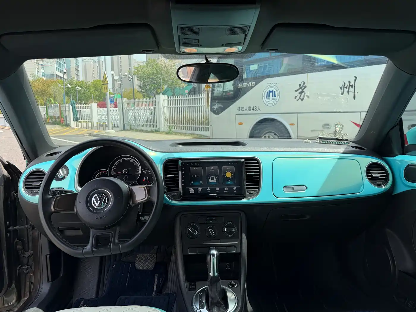 Volkswagen Beetle 2014 1.2TSI Fashion Edition фото 14