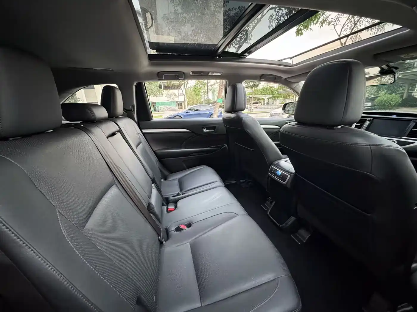Toyota Highlander 2015 2.0T AWD Luxury Edition 7-seater фото 11