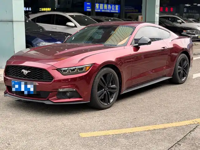 FORD MUSTANG