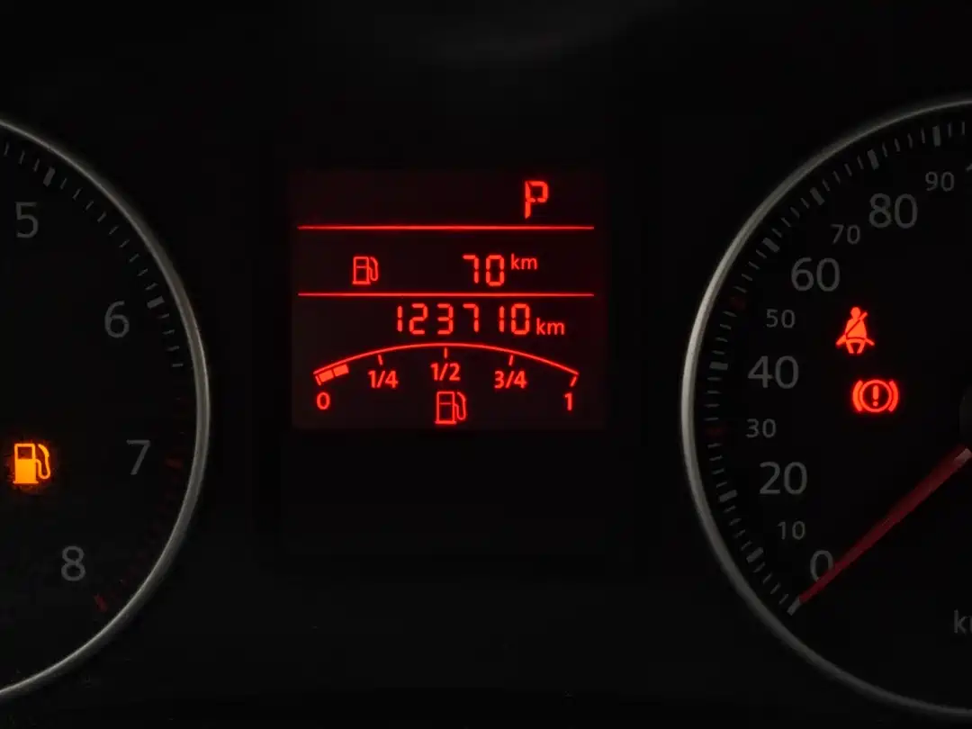 Volkswagen Bora 2012 1.6L Automatic Fashion Value Edition фото 21