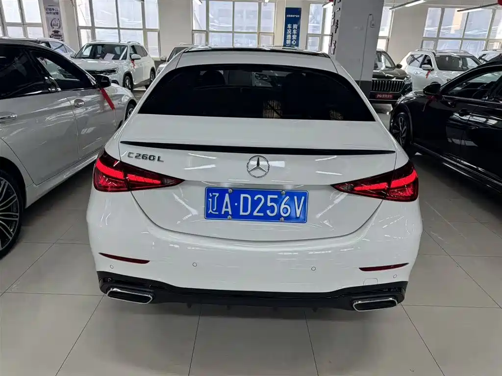 Mercedes-Benz C-Class 2023 Facelift C 260 L Night Sport Edition фото 4