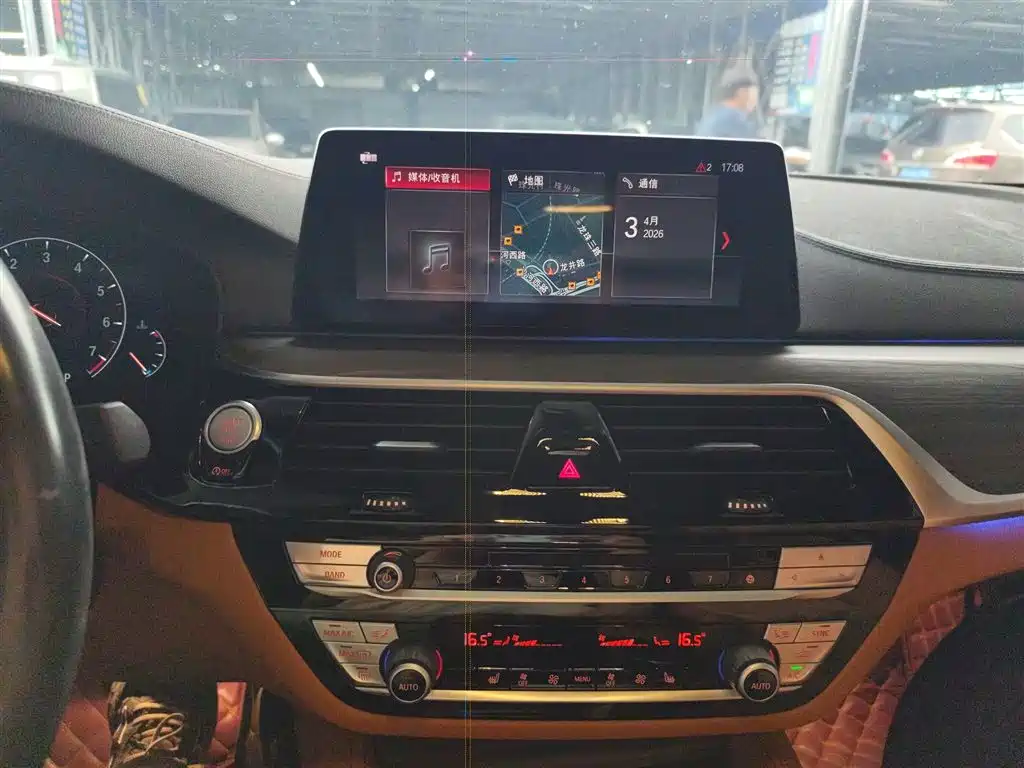 BMW 5 Series (Import) 2019 530i M Sport Package фото 13