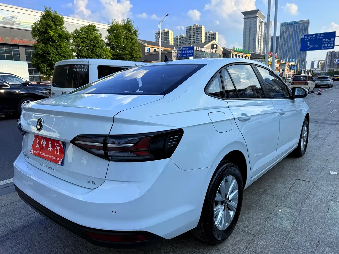 Фото 4 - Volkswagen Lavida