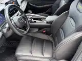 Фото 4 - Geely Coolray