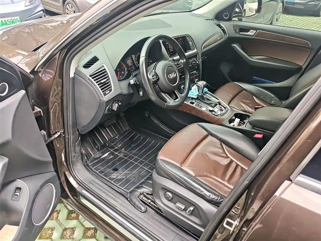 Audi Q5 2016 40 TFSI Comfort Model фото 14