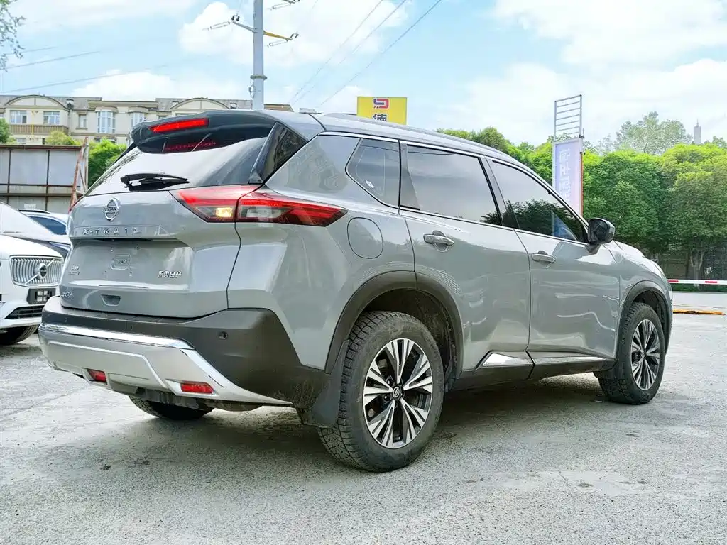 Фото 4 - Nissan X-Trail
