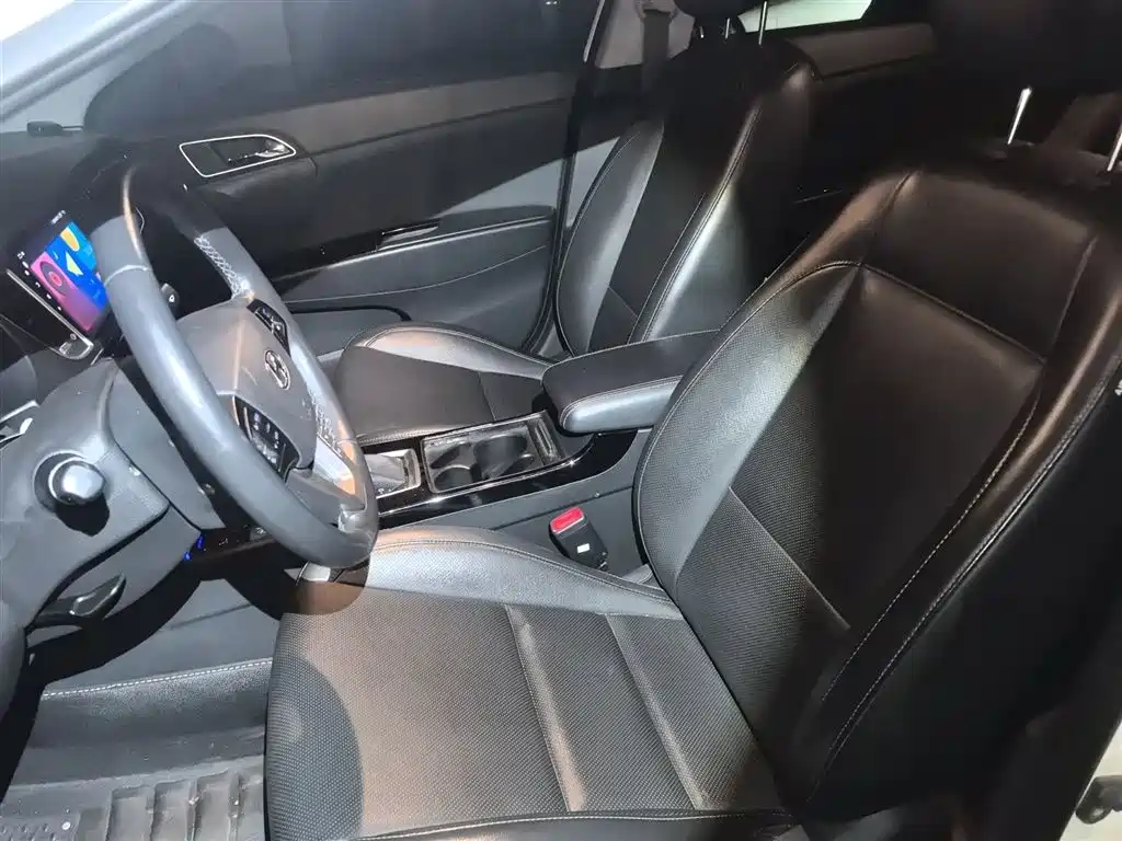 Hyundai Mistra 2014 1.8L Auto Premium DLX фото 8