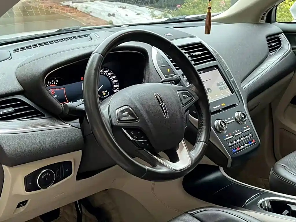 Lincoln MKC 2017 2017 2.0T 4WD Elegance Edition