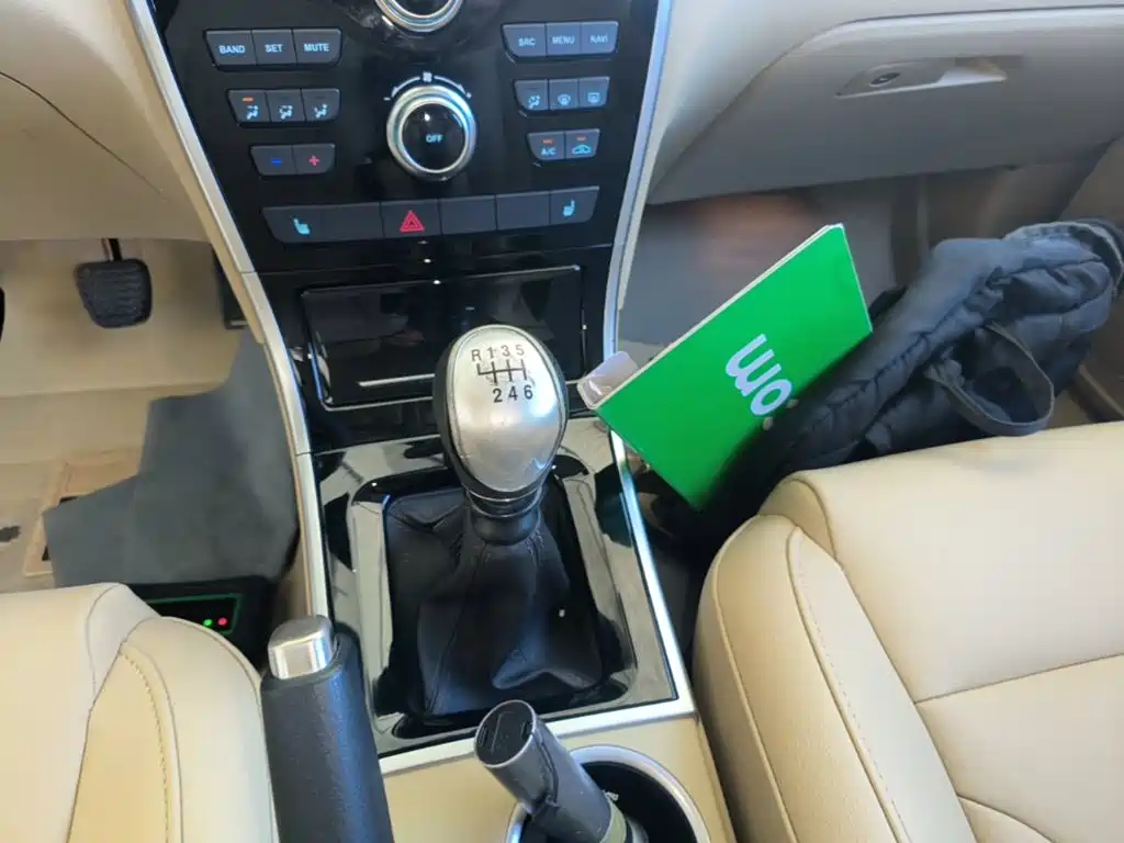 Haval H2 2015 2014 1.5T Manual 2WD Elite Edition