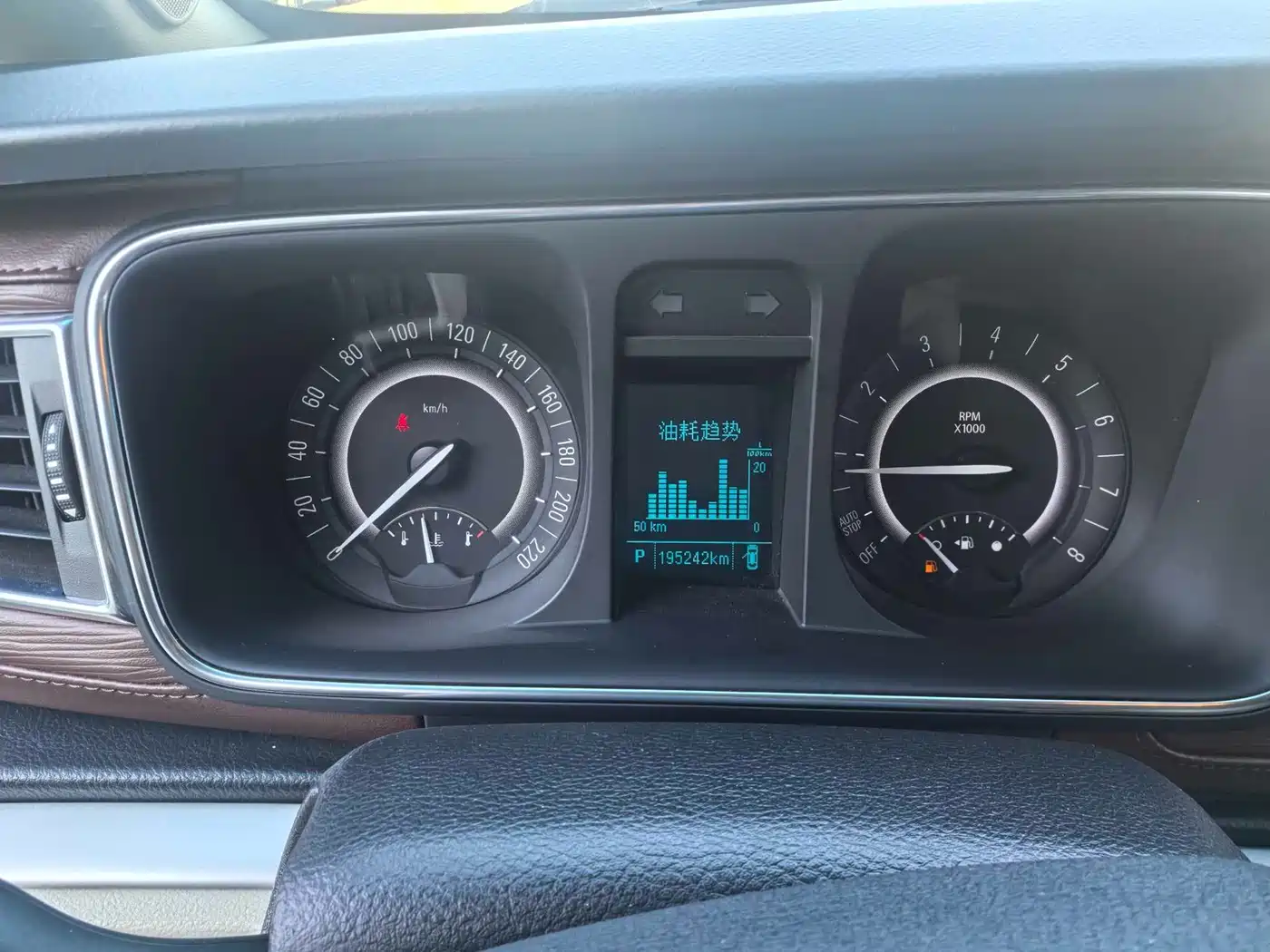 Buick GL8 2017 25S Luxury China V фото 15
