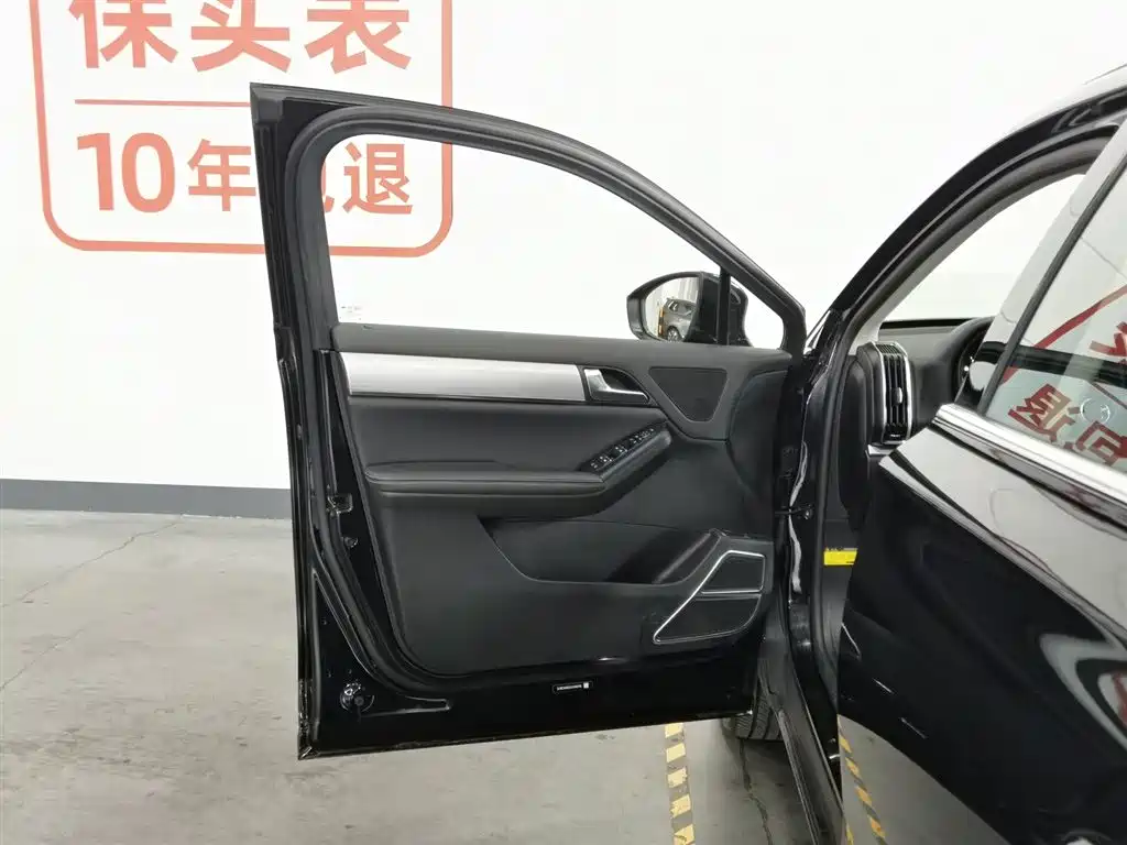 BYD Tang 2018 2.0T Automatic Smart Connection Noble Edition 7-Seater China V фото 8