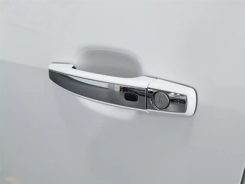 Chevrolet Malibu 2017 1.5T Automatic Luxury Edition фото 18