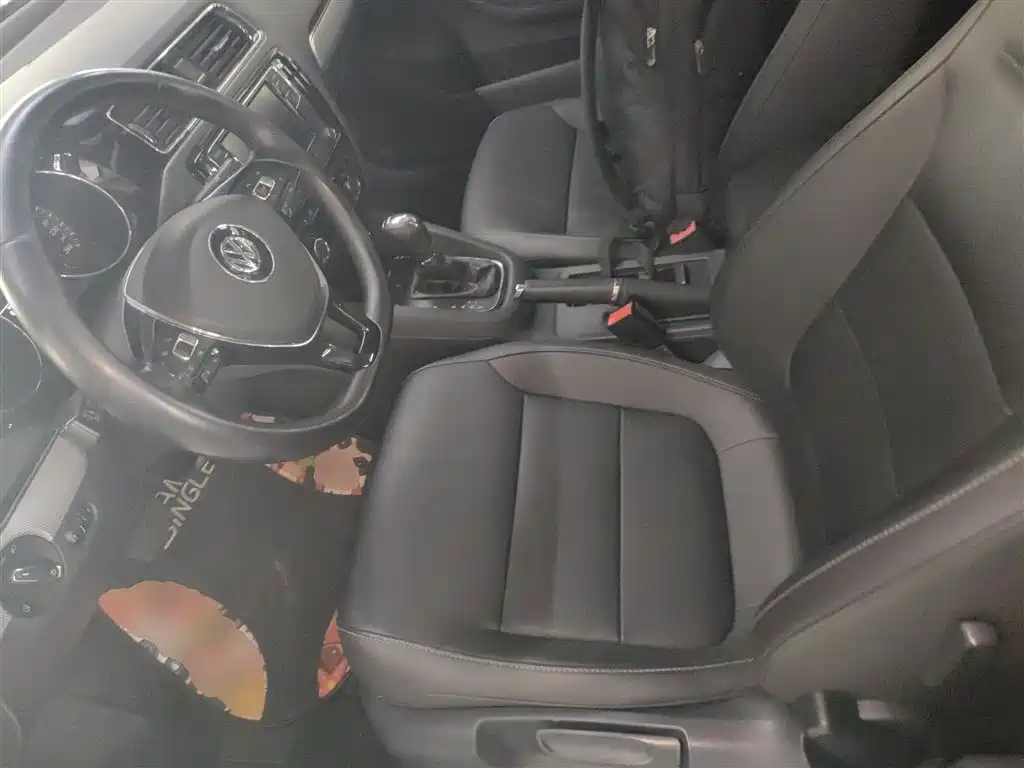 Volkswagen Sagitar 2018 280TSI DSG Spark Edition фото 12