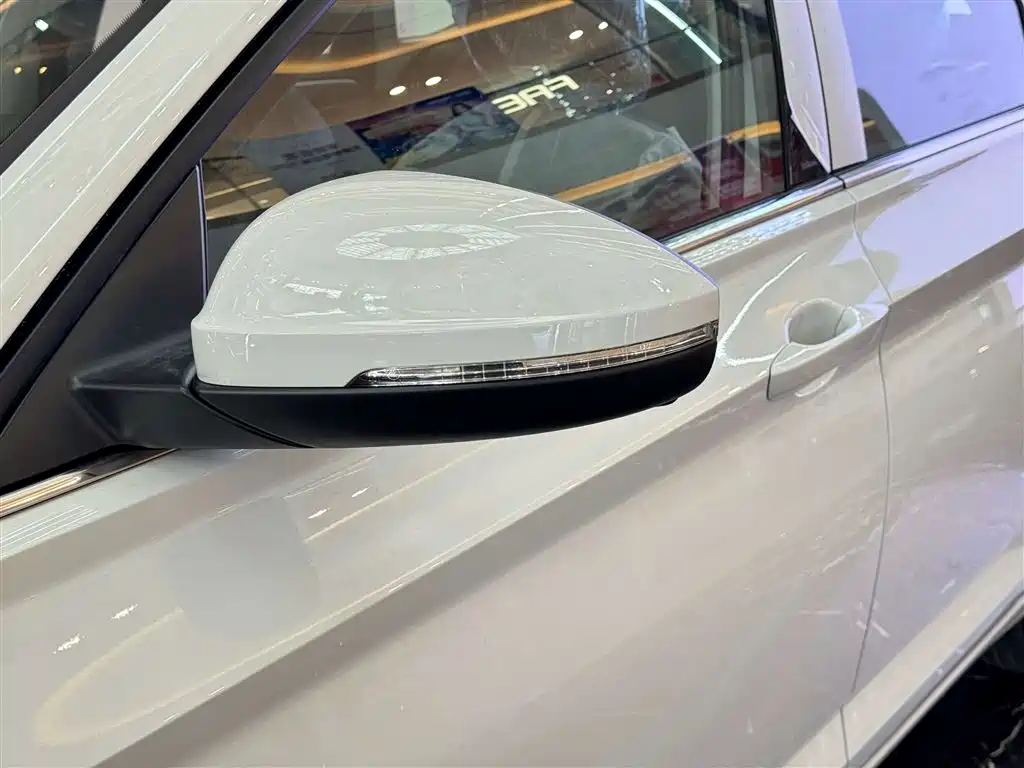 Volkswagen Sagitar 2025 Model Year Facelift 300TSI DSG Soaring Edition фото 8