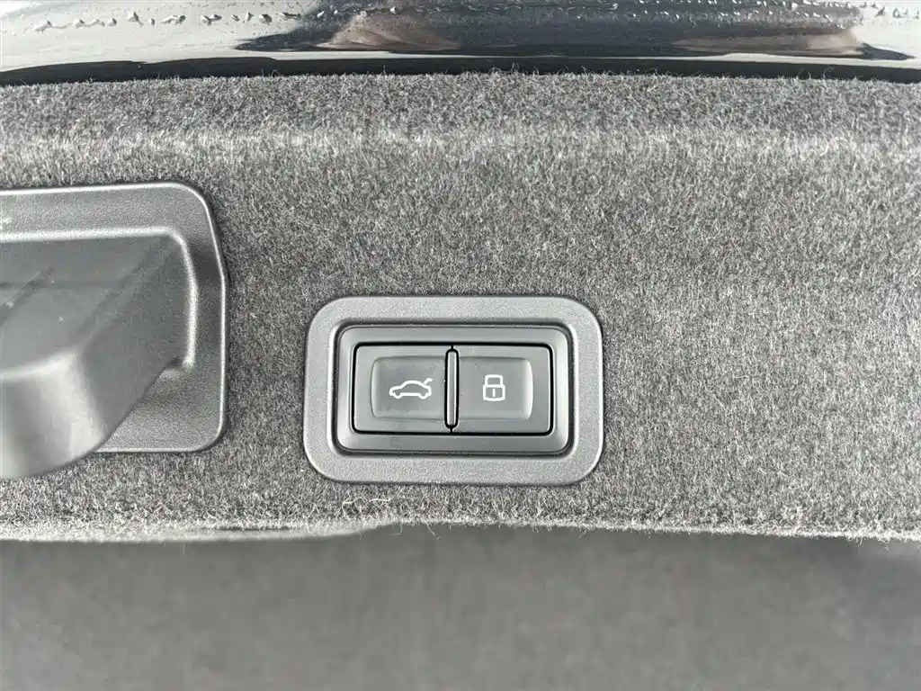 Audi A6L 2022 55 TFSI quattro Premium Dynamic фото 24