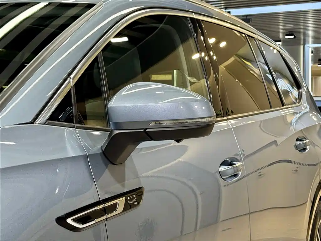 Volkswagen Talagon 2025 450TSI R-Line 6-Seater фото 12
