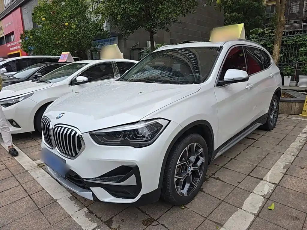 Photo 1 - BMW X1