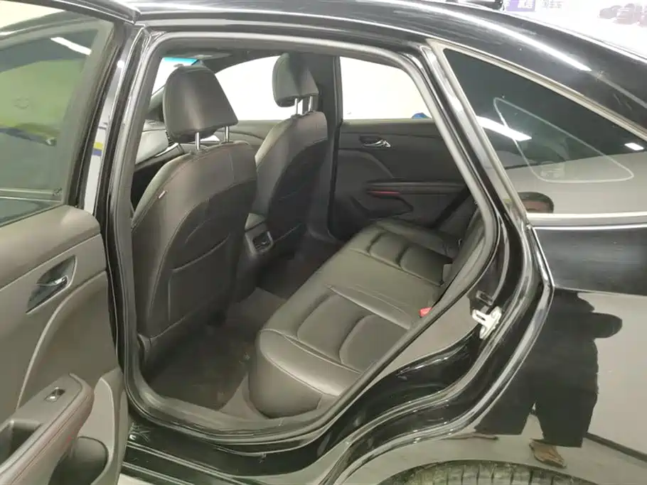 Chevrolet Monza 2019 RS 330T Auto Smooth Edition China VI фото 11