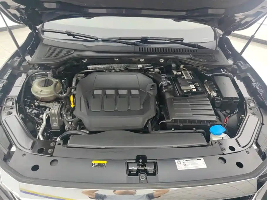 Volkswagen Passat 2021 Model 330TSI Elite Edition фото 10
