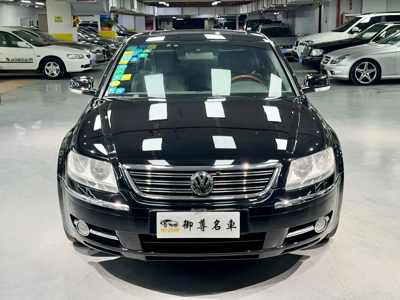 Volkswagen Phaeton 2007 Model 3.2L V6 5-Seat Base фото 2