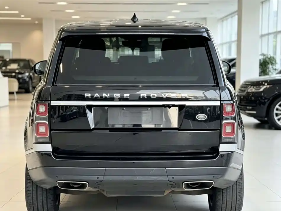 Land Rover Range Rover 2020 3.0 L6 Heritage Edition фото 8