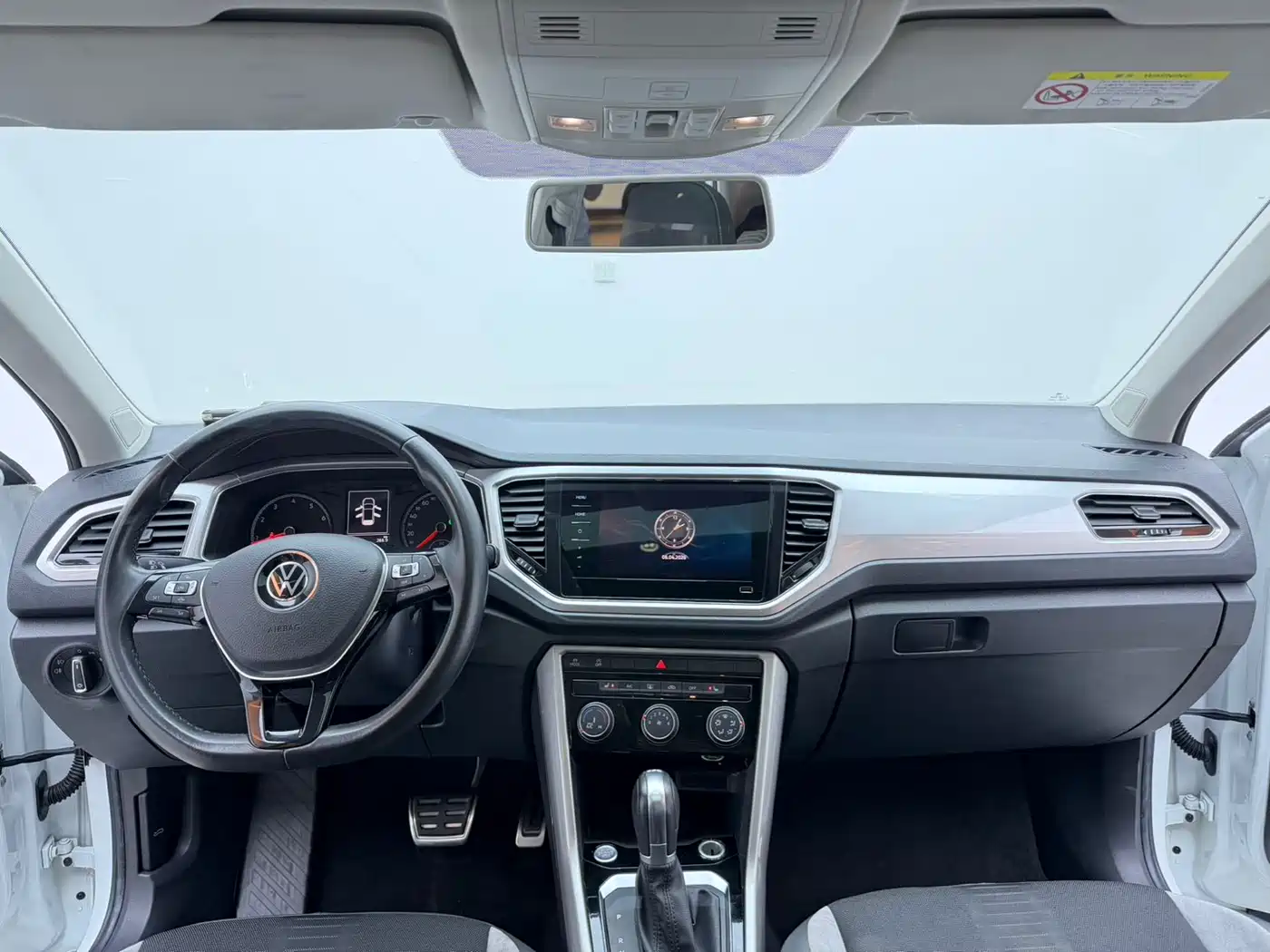 VOLKSWAGEN T ROC EXPLORING SONGS