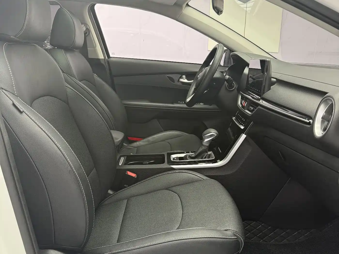 Kia K3 2021 1.5L CVT Fashion Edition фото 17